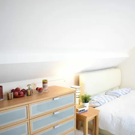 5 Bedroom House In Drumcondra Sleeps 10 Apartment Dublin