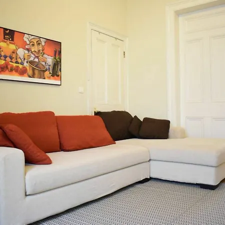Apartment 5 Bedroom House In Drumcondra Sleeps 10 Dublin